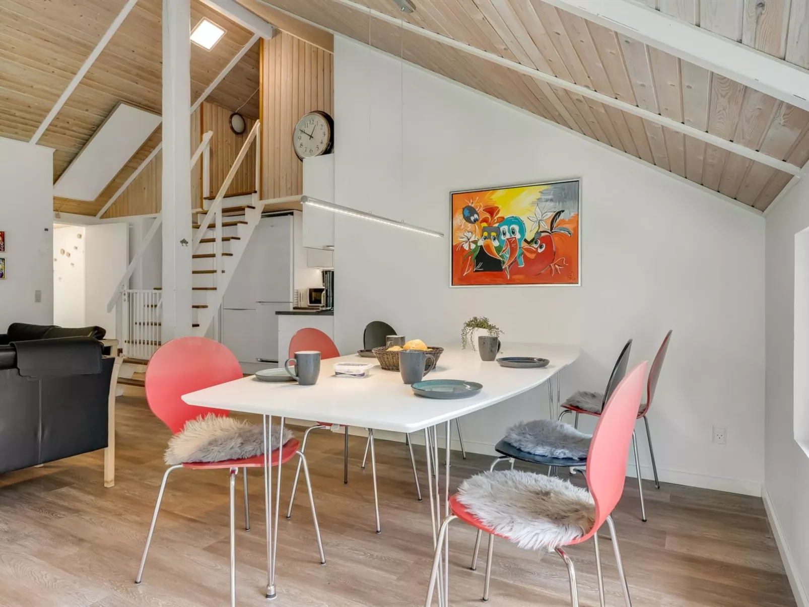 "Eisa" - 300m to the fjord-Inside