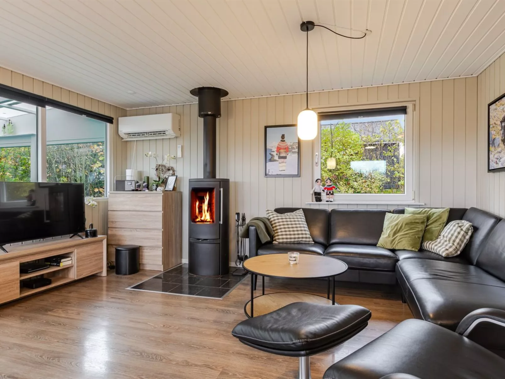 "Peder" - 950m from the sea-Inside