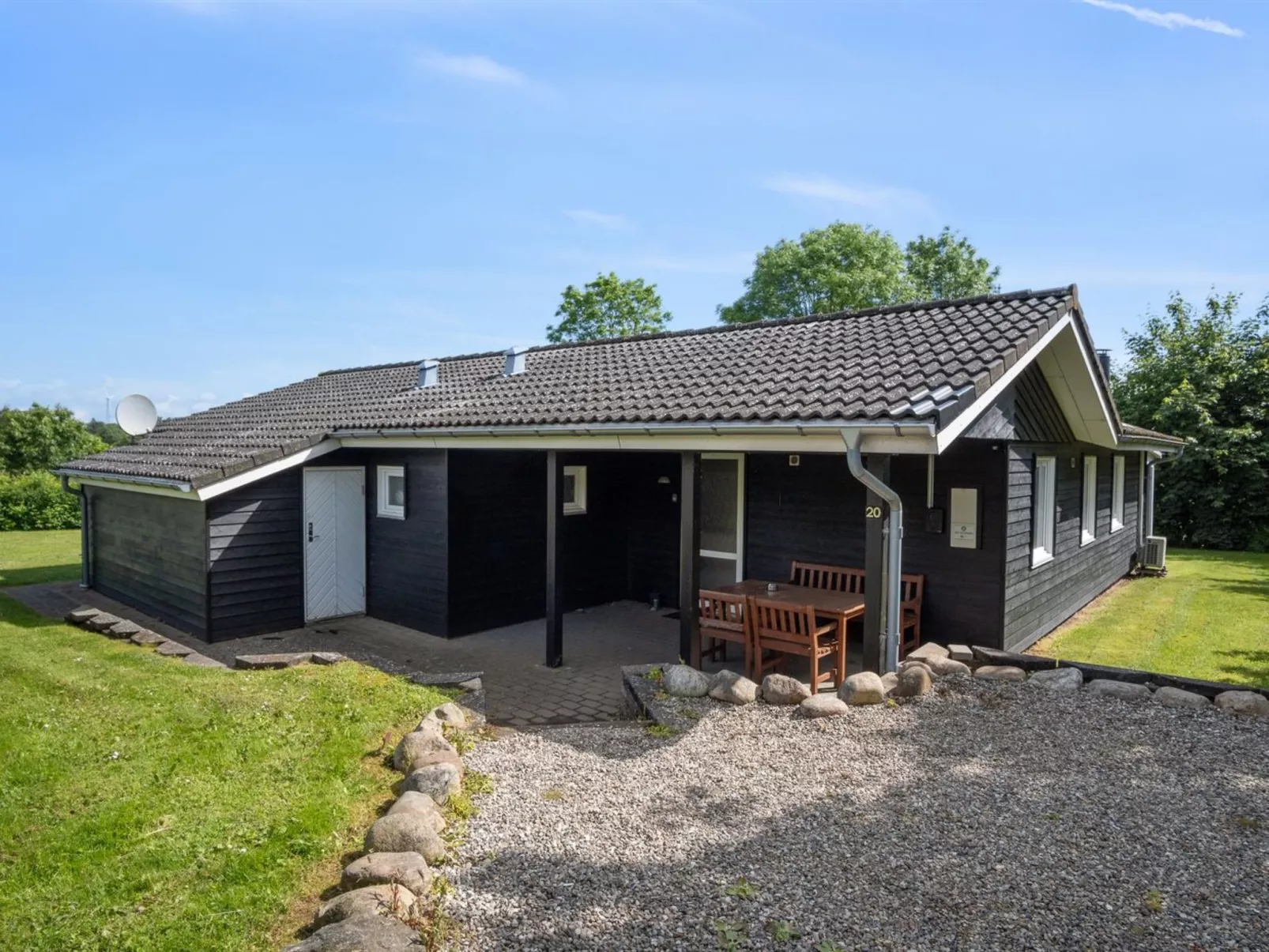 "Peder" - 950m from the sea-Outside