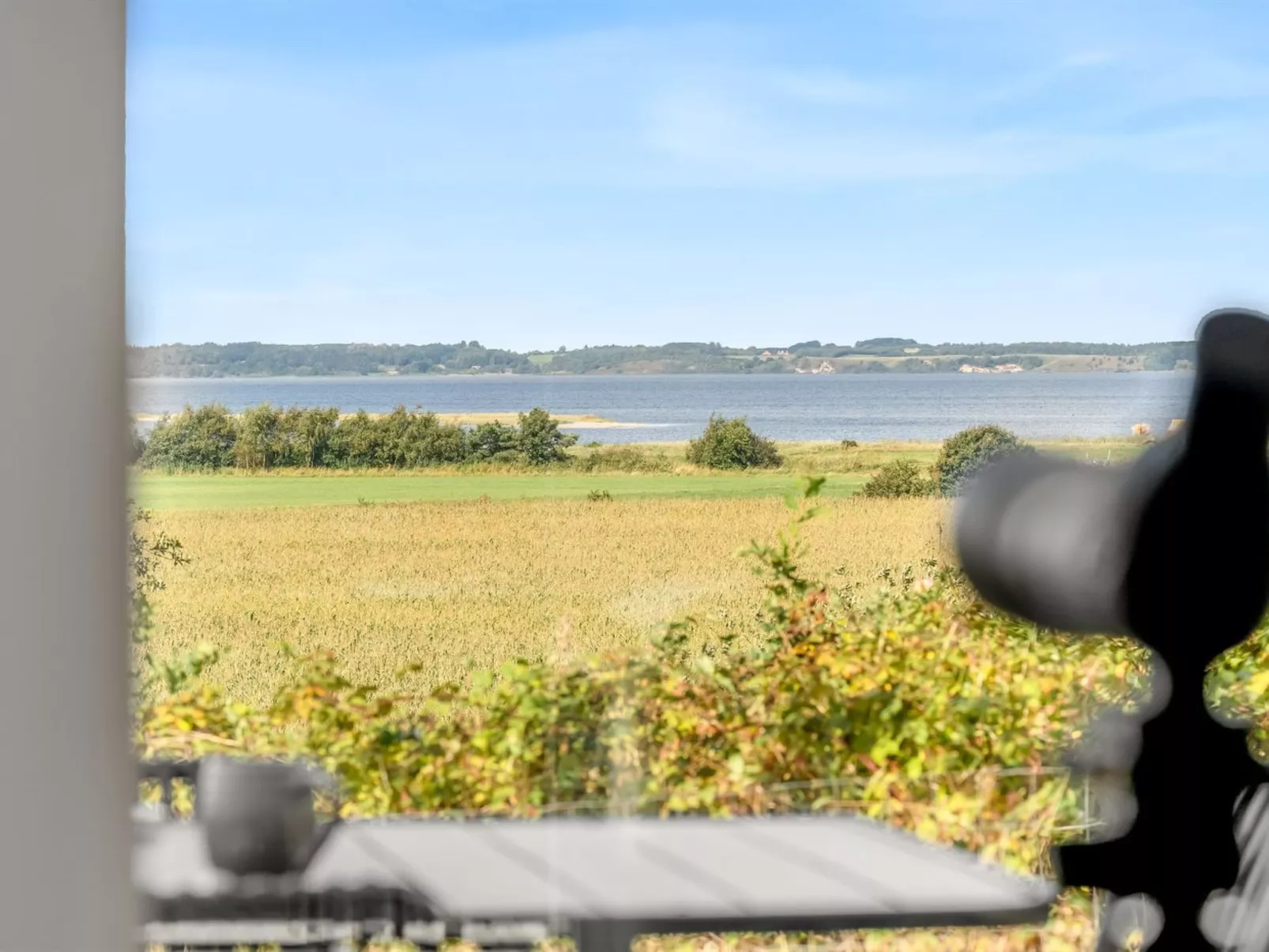 "Lennart" - 500m to the fjord-Outside