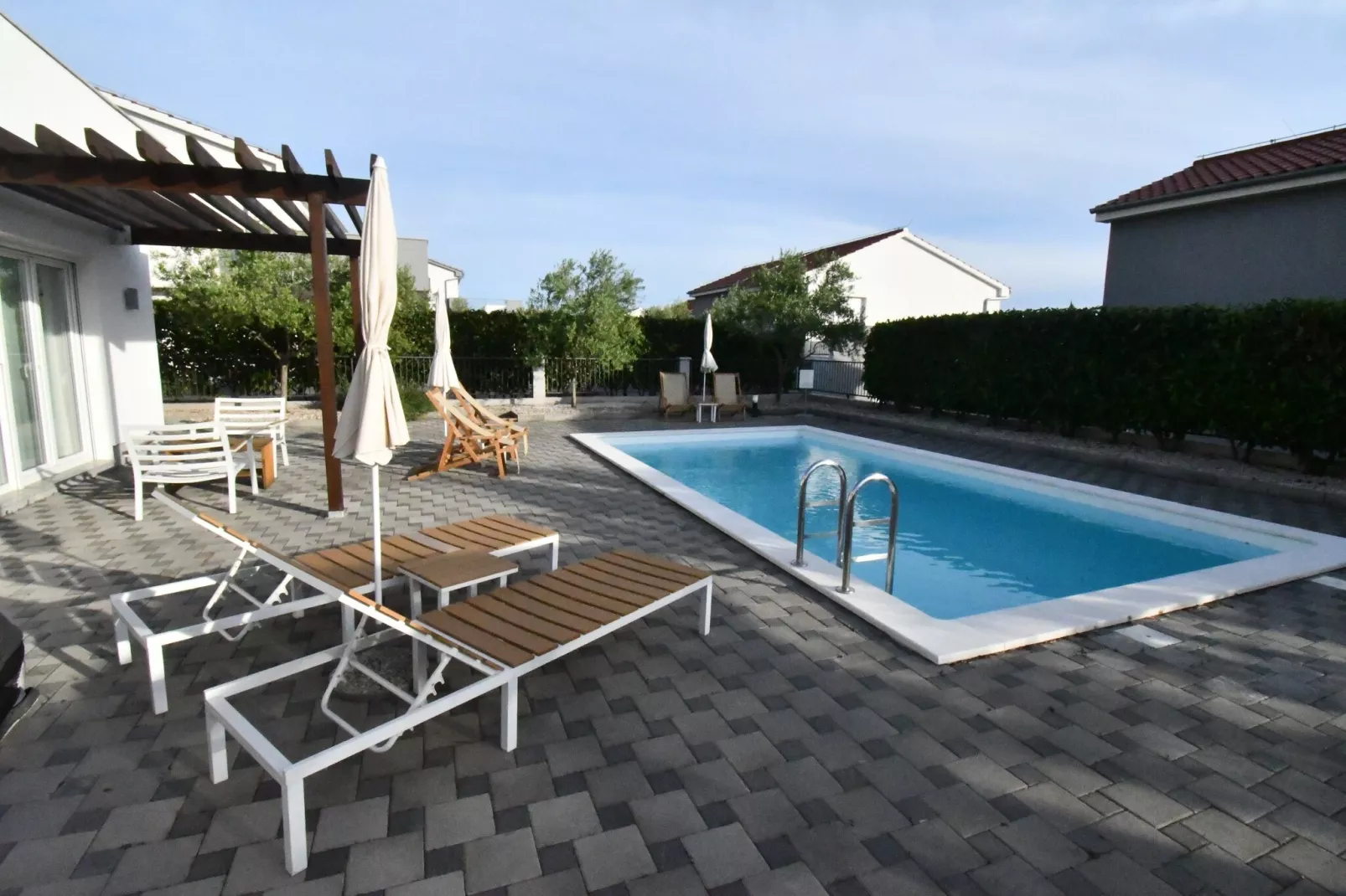 Luxury Escape with Swimming Pool & Modern Design - Four Bedroom Villa with Sea View and Private Pool ( Villa 8)-Piscine