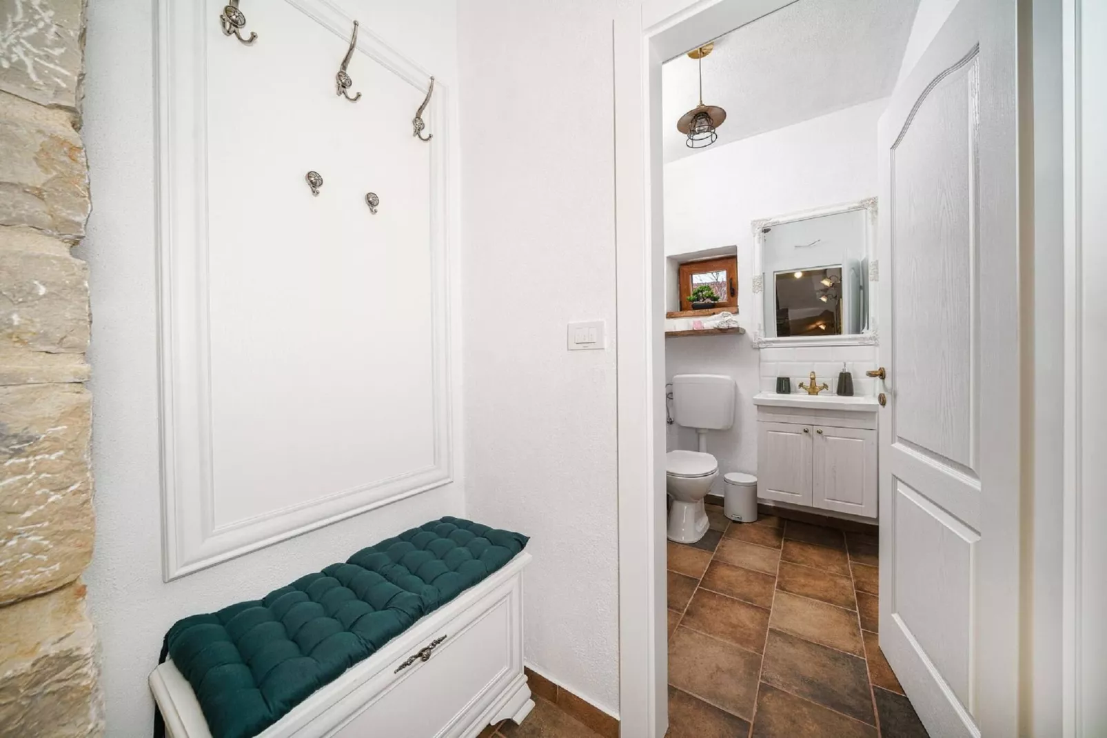 Authentic Villa Malou-Badezimmer