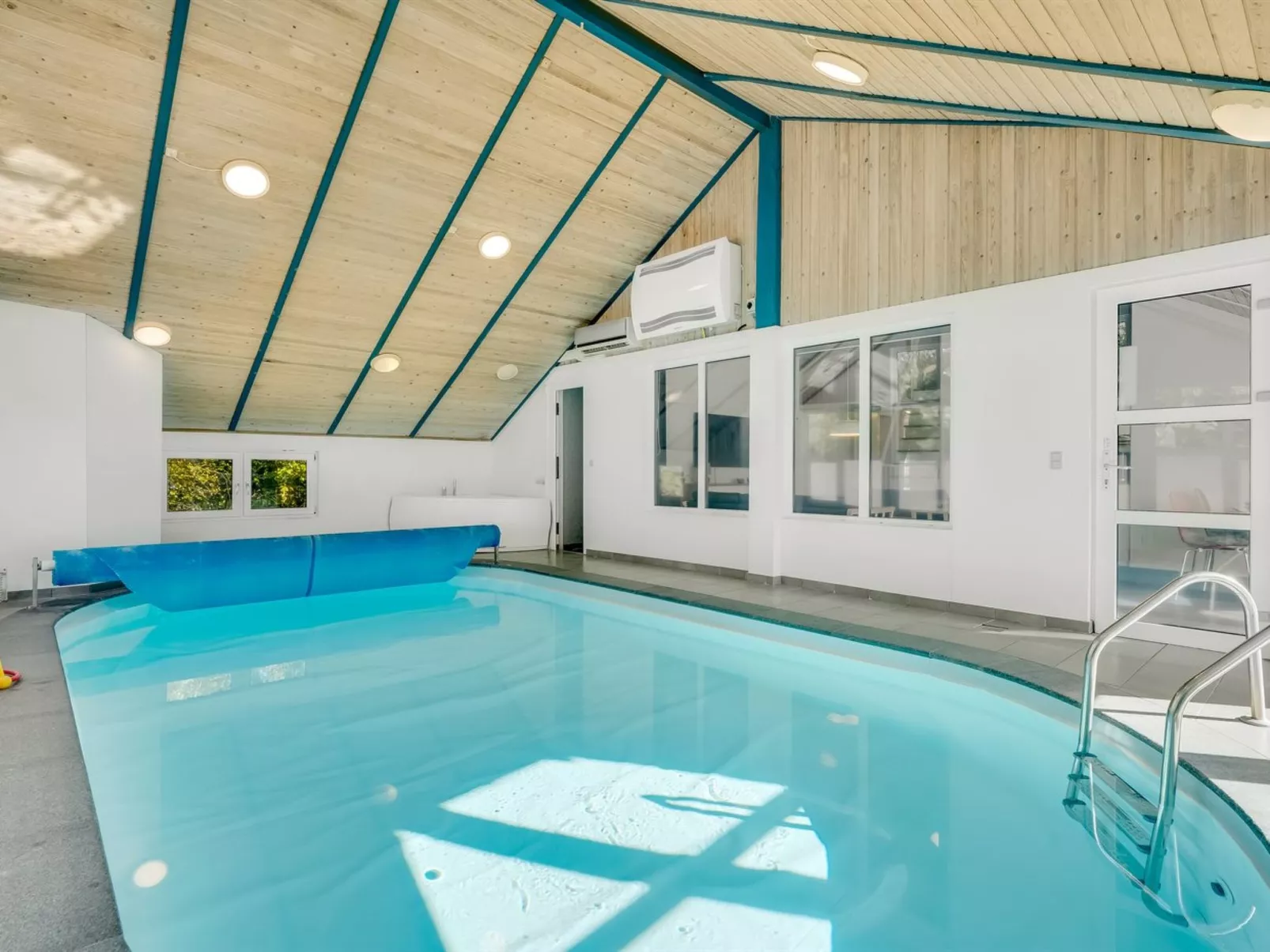 "Eisa" - 300m to the fjord-Outside