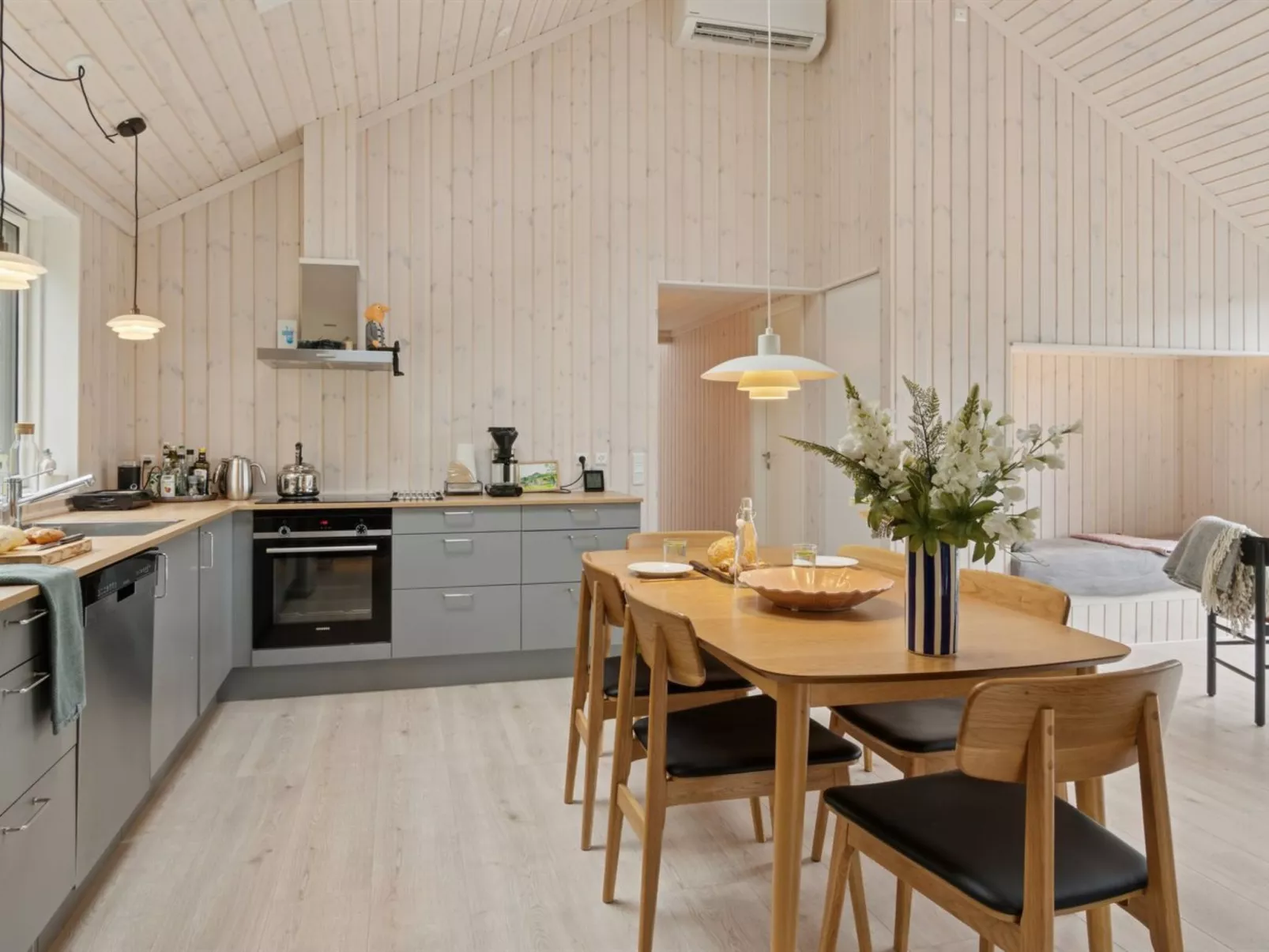 "Aggi" - 850m from the sea-Inside