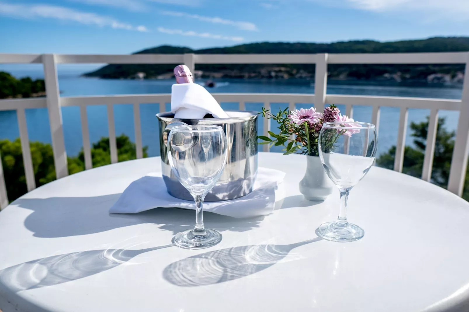 Hotel Issa - Twin Room Sea View-Terrace