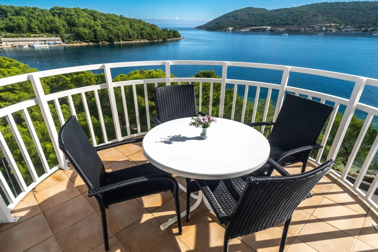 Hotel Issa - Twin Room Sea View-Terrace