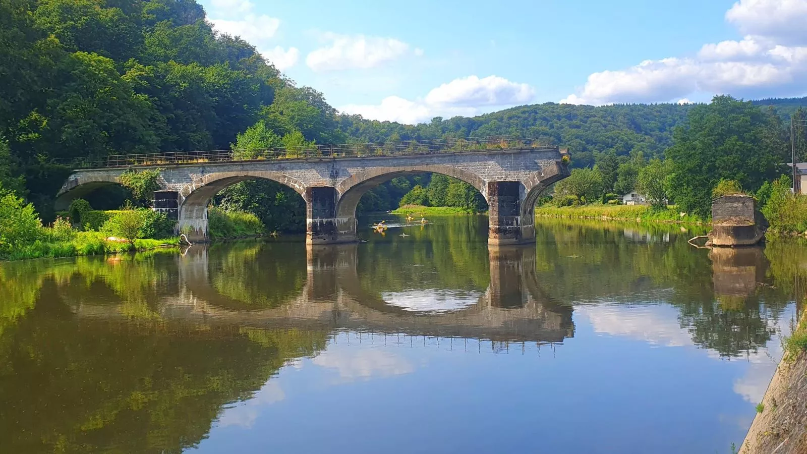 Agathe-Areas within 20km in summer