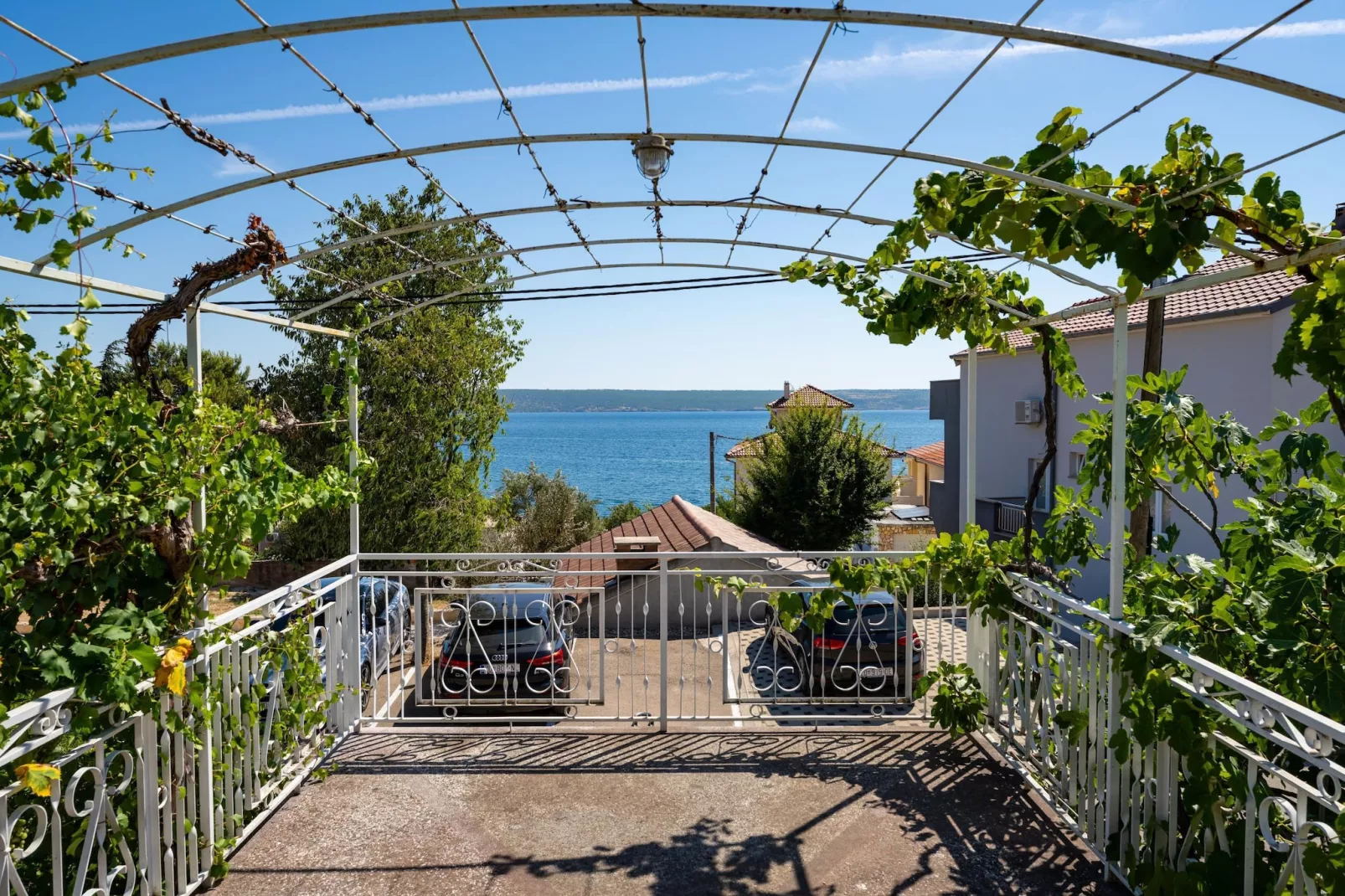 Vacation house Maslenica-View in summer