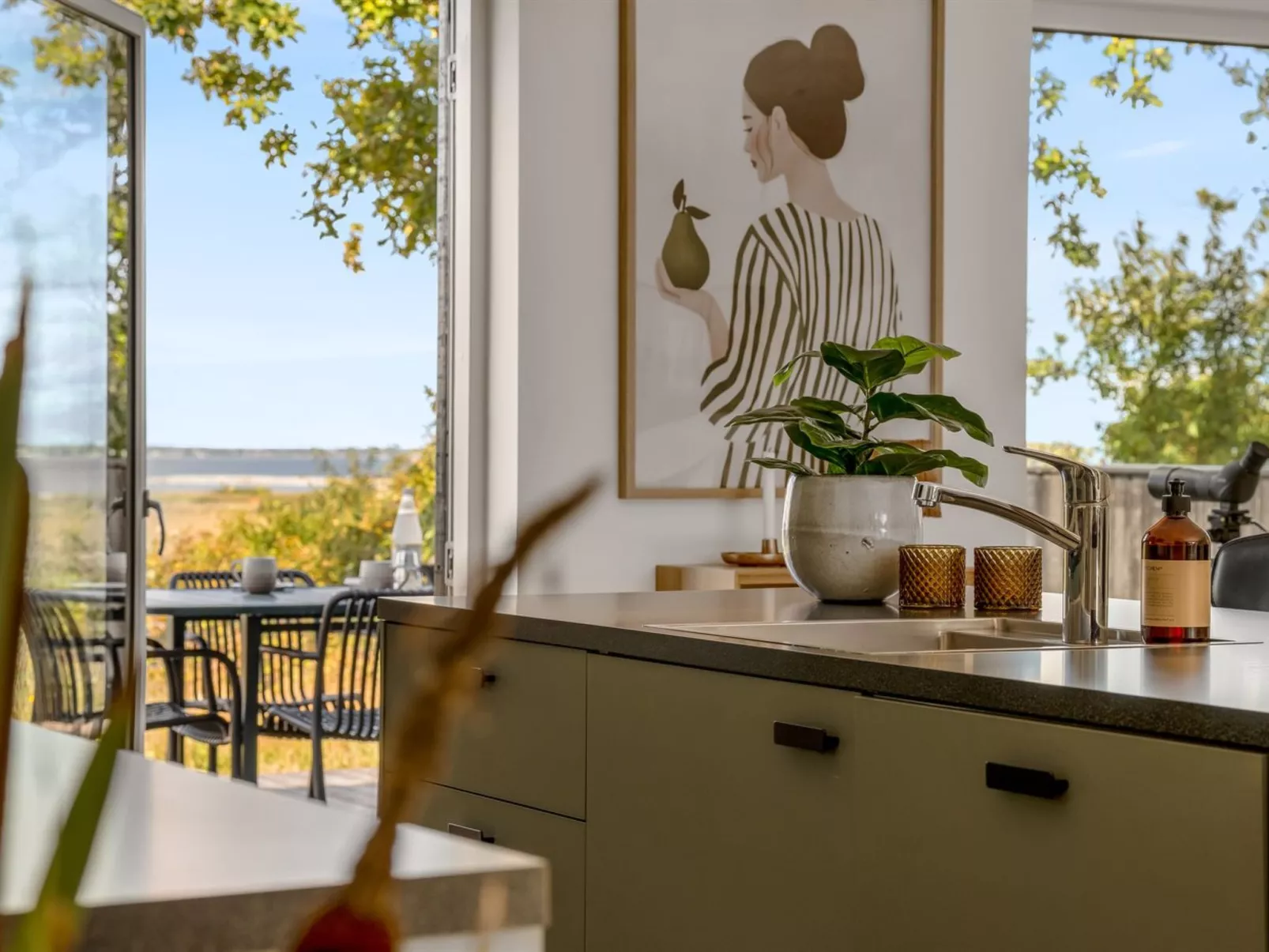 "Lennart" - 500m to the fjord-Inside