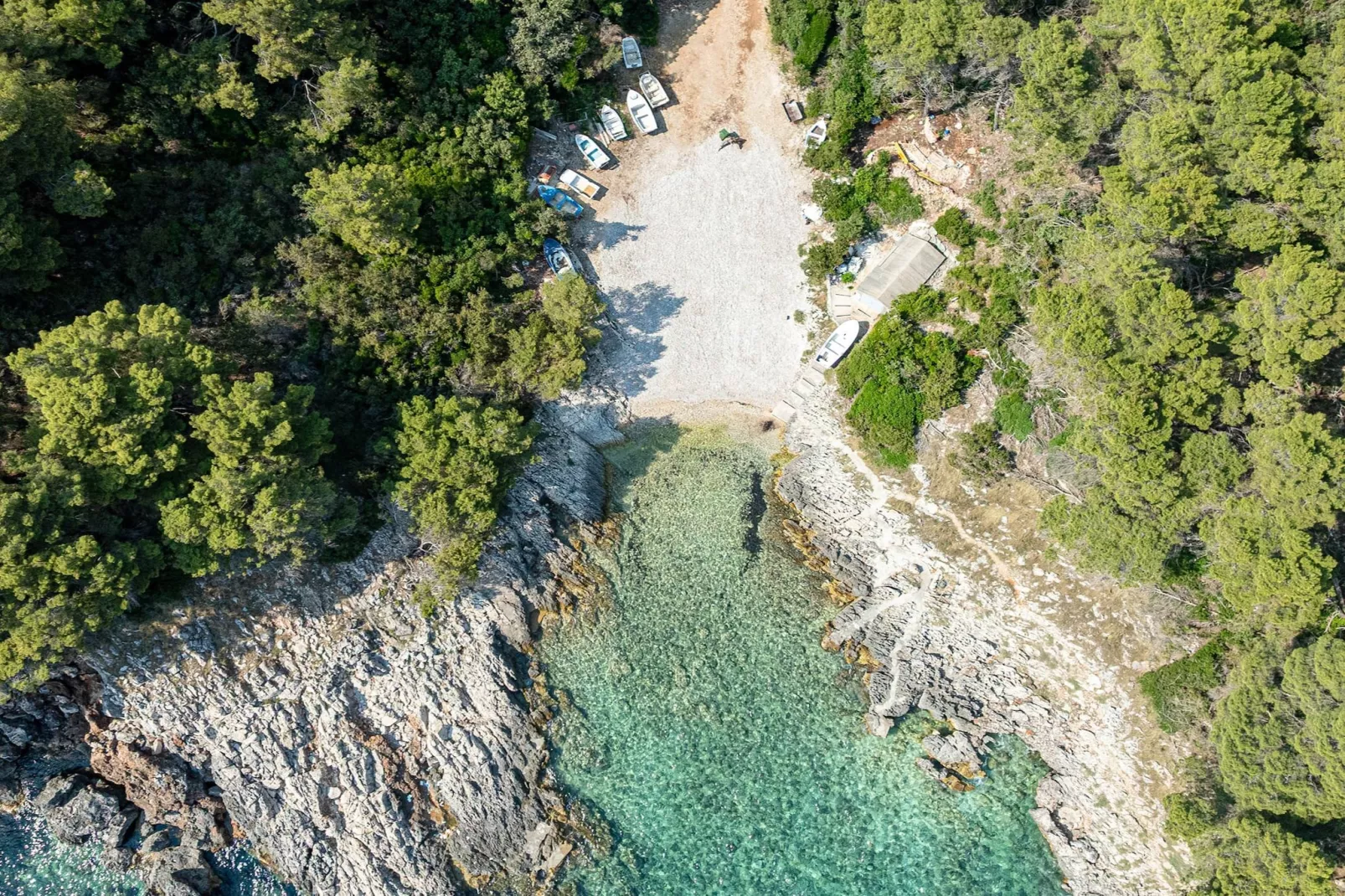 Holiday Home Island Gem - Five  Bedroom Apartment-Vue