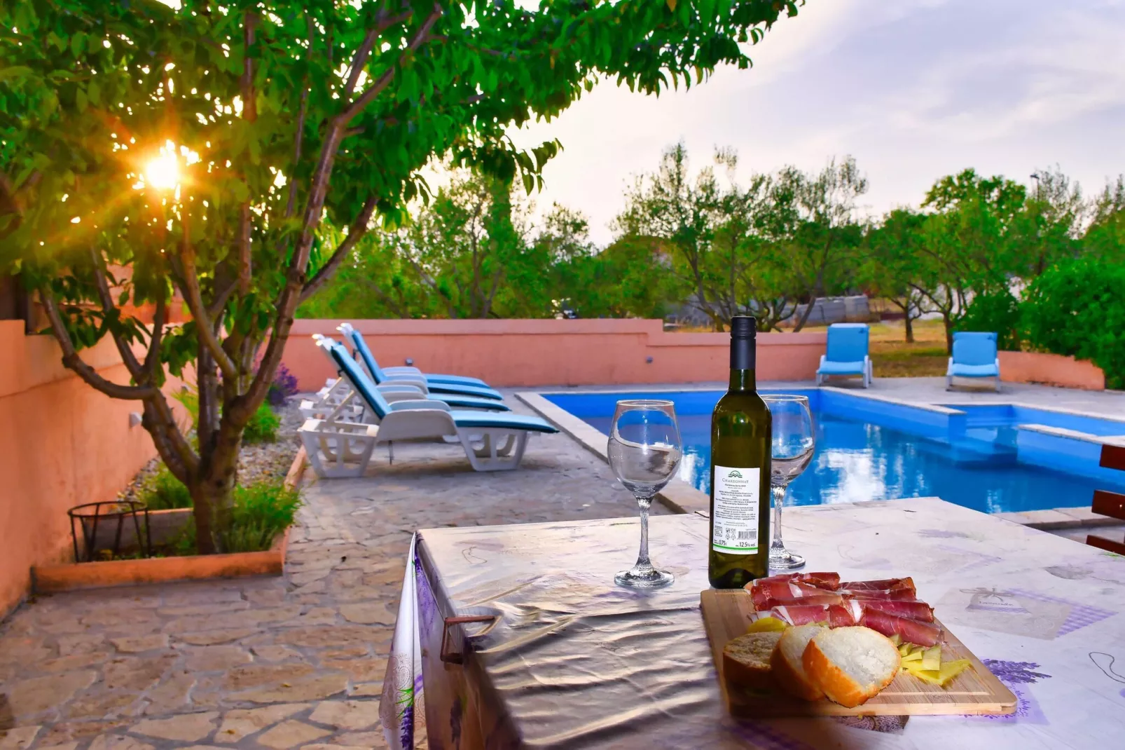 Apartment Visocane with private pool-Ambiente