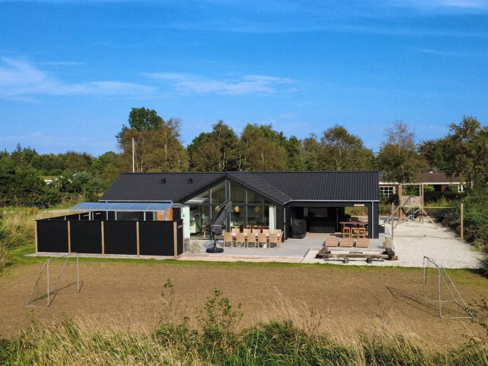 "Grep" - 800m from the sea-Draußen