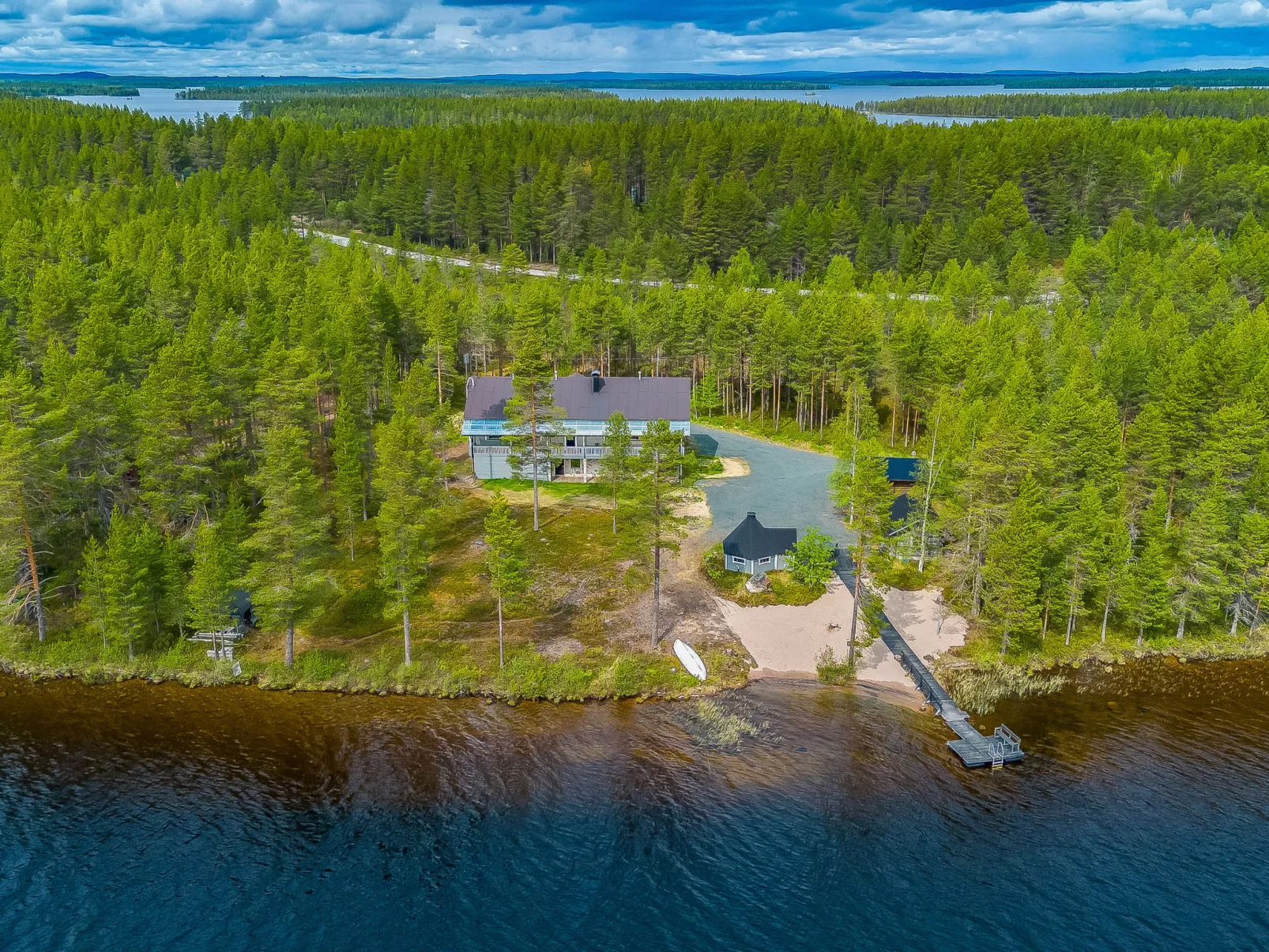 Villa kilkilö-Drinnen