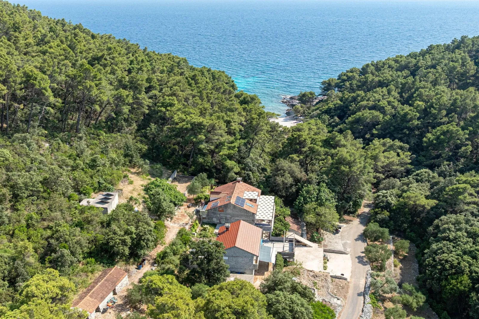 Holiday Home Island Gem - Five  Bedroom Apartment-Vue