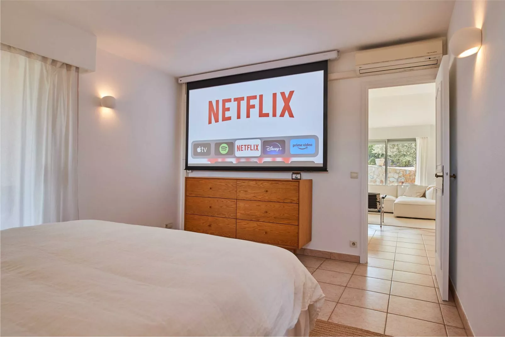 AP-652-PERTUADES-Untagged