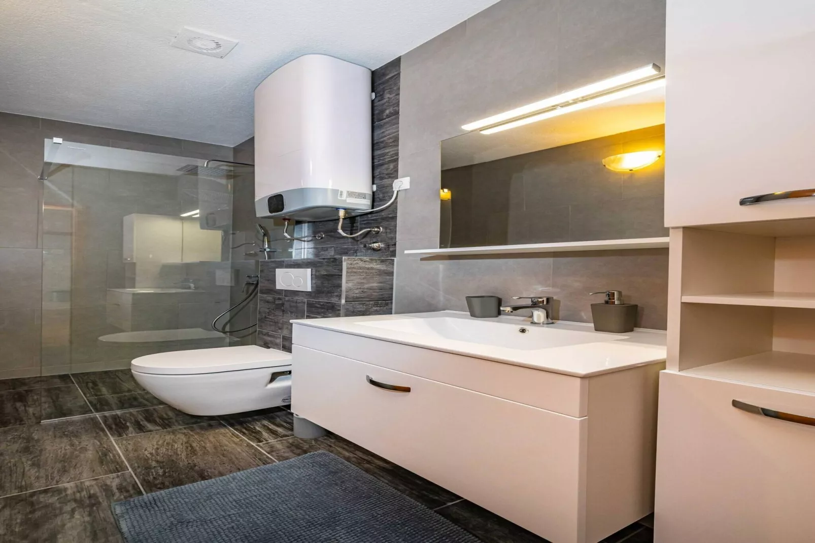 Momo´s Paradise-Bathroom