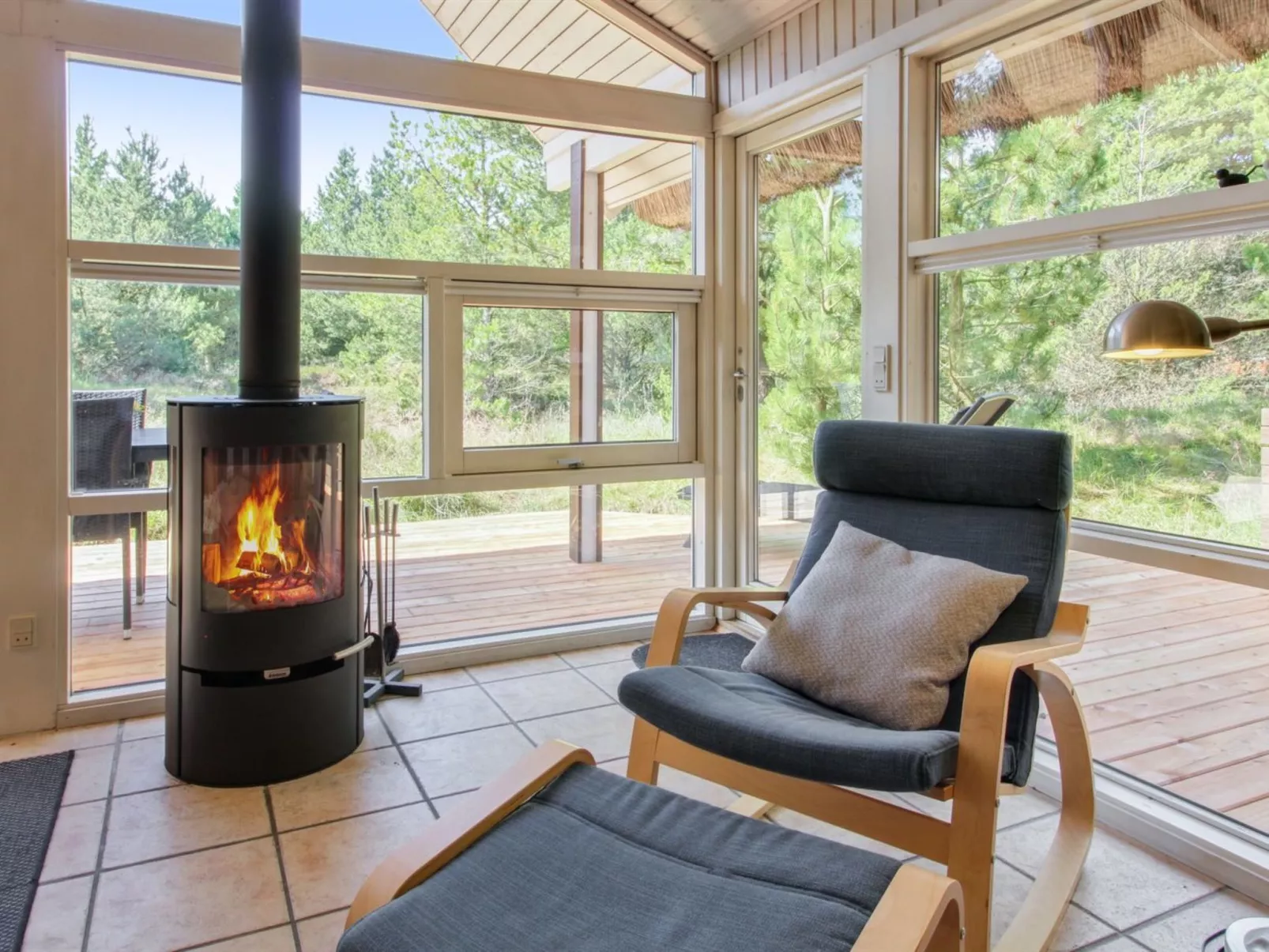 "Karri" - 1.1km from the sea-Dedans