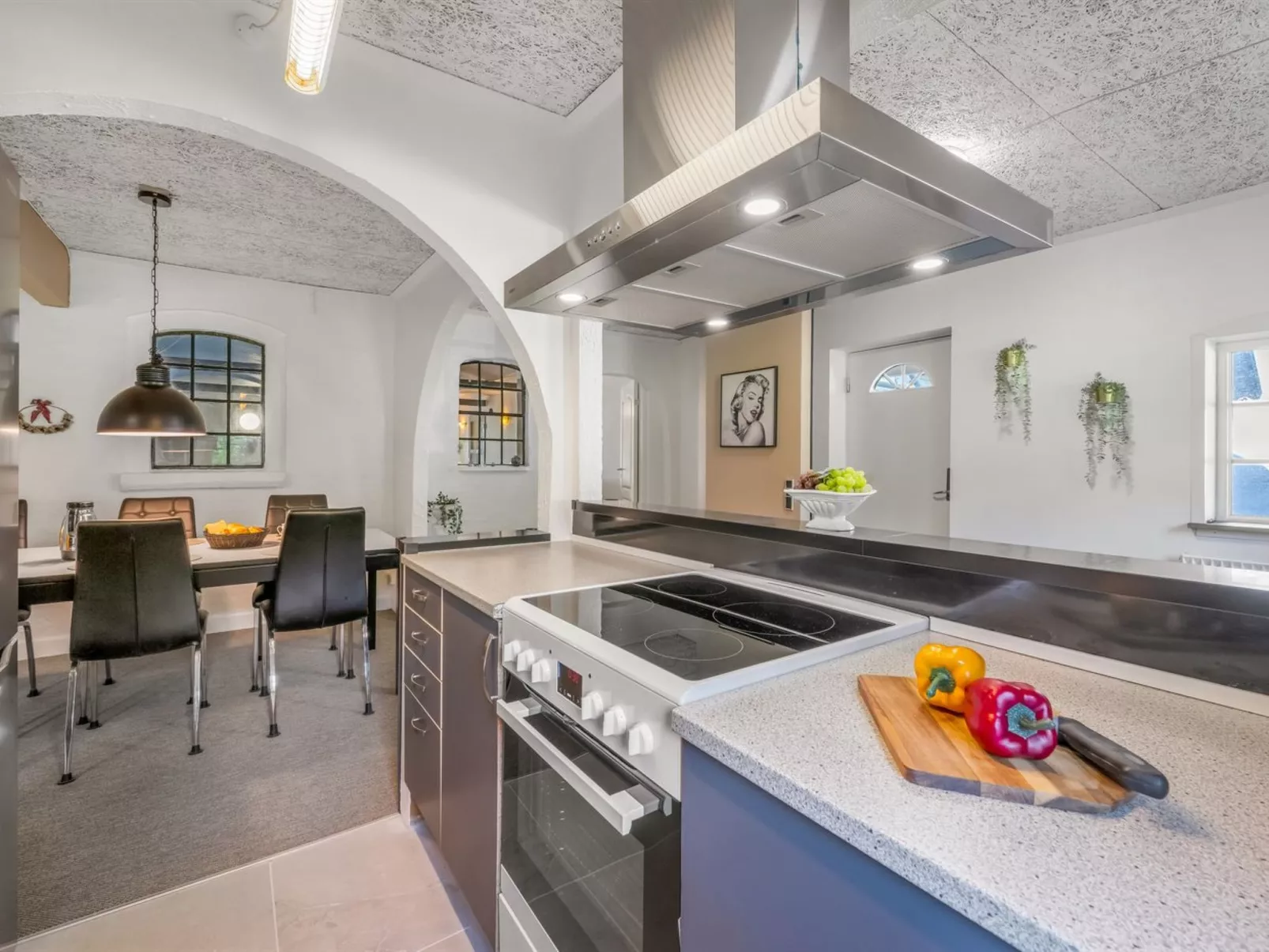 "Ødmar" - 4km to the fjord-Inside