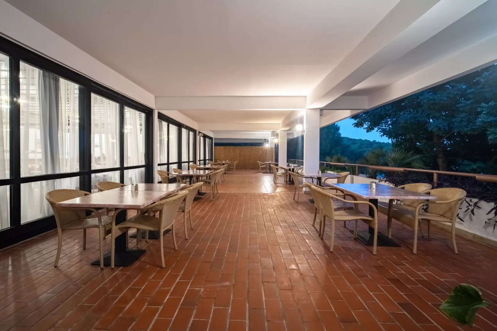 Hotel Issa - Double Room Sea View 1-Facilities