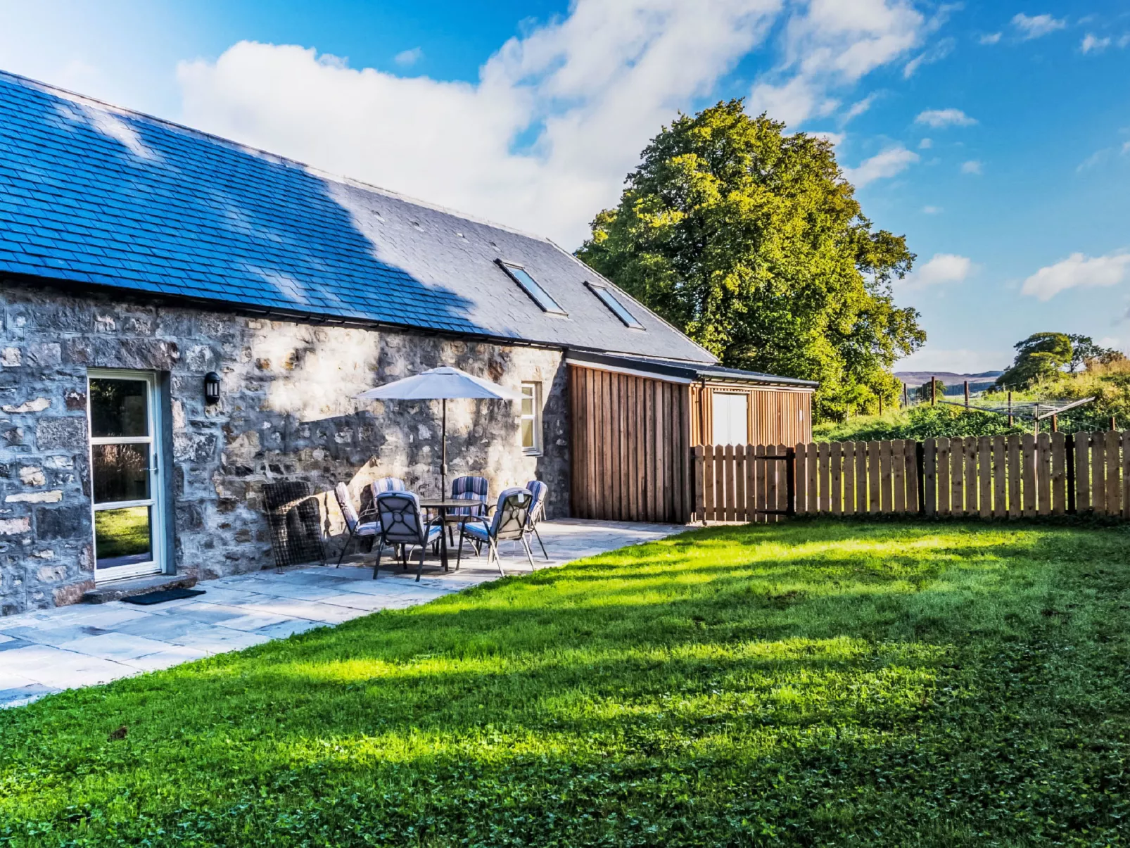 Corrimony View-Dehors