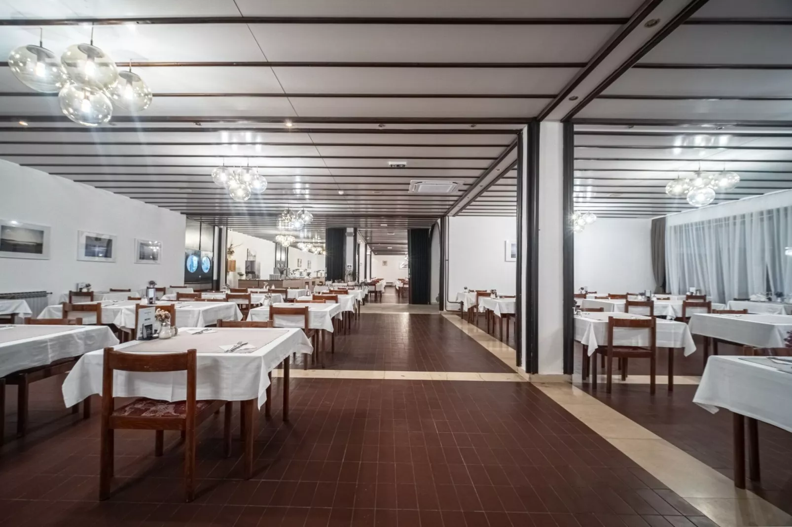 Hotel Issa - Double Room Sea View 2-Facilities