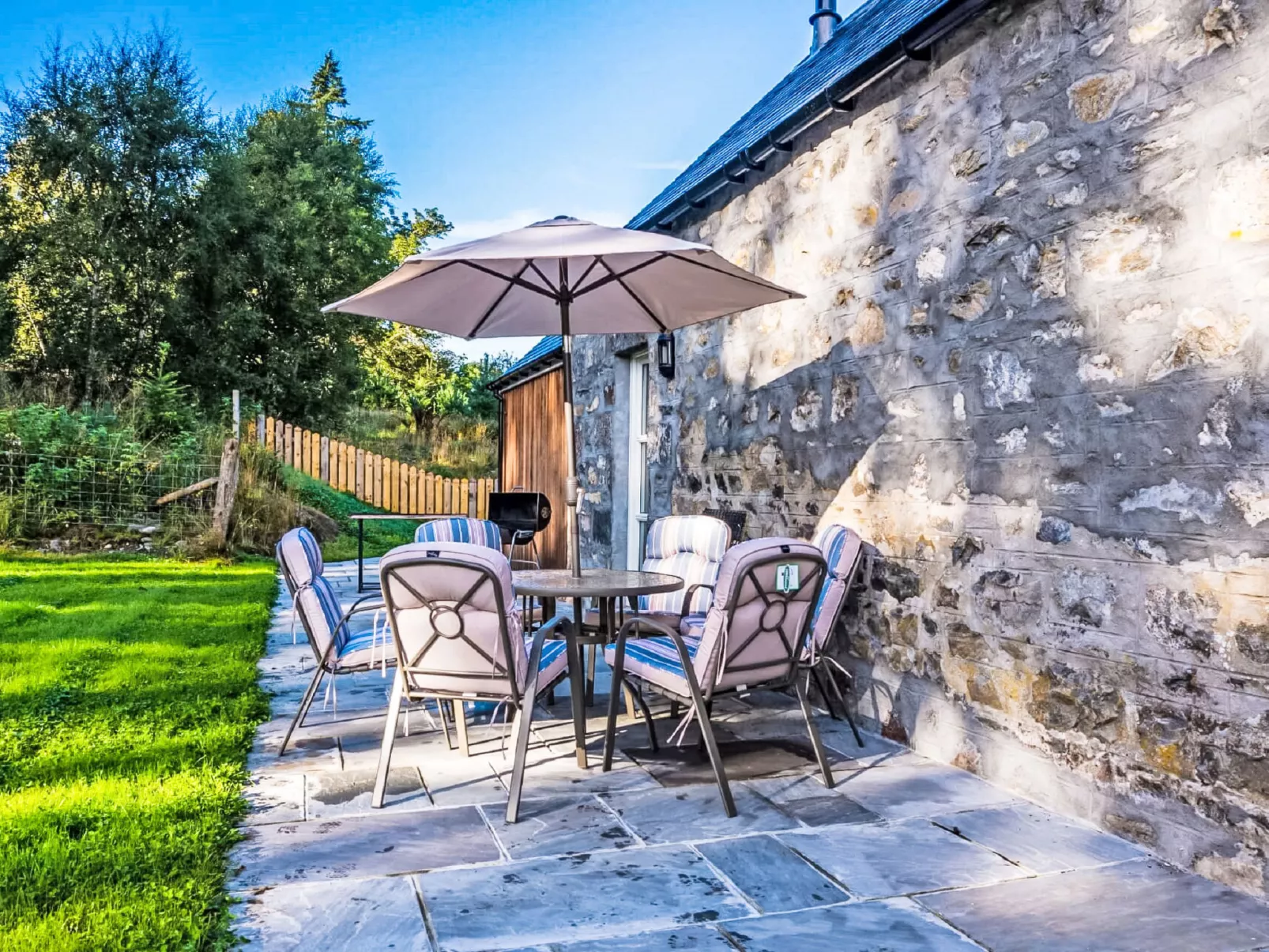 Corrimony View-Dehors