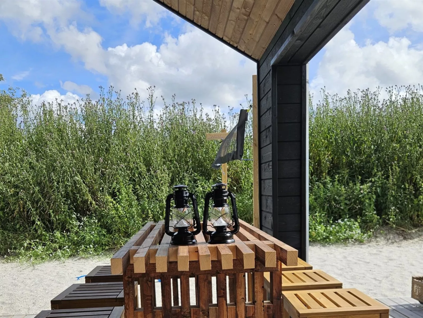 "Grep" - 800m from the sea-Draußen