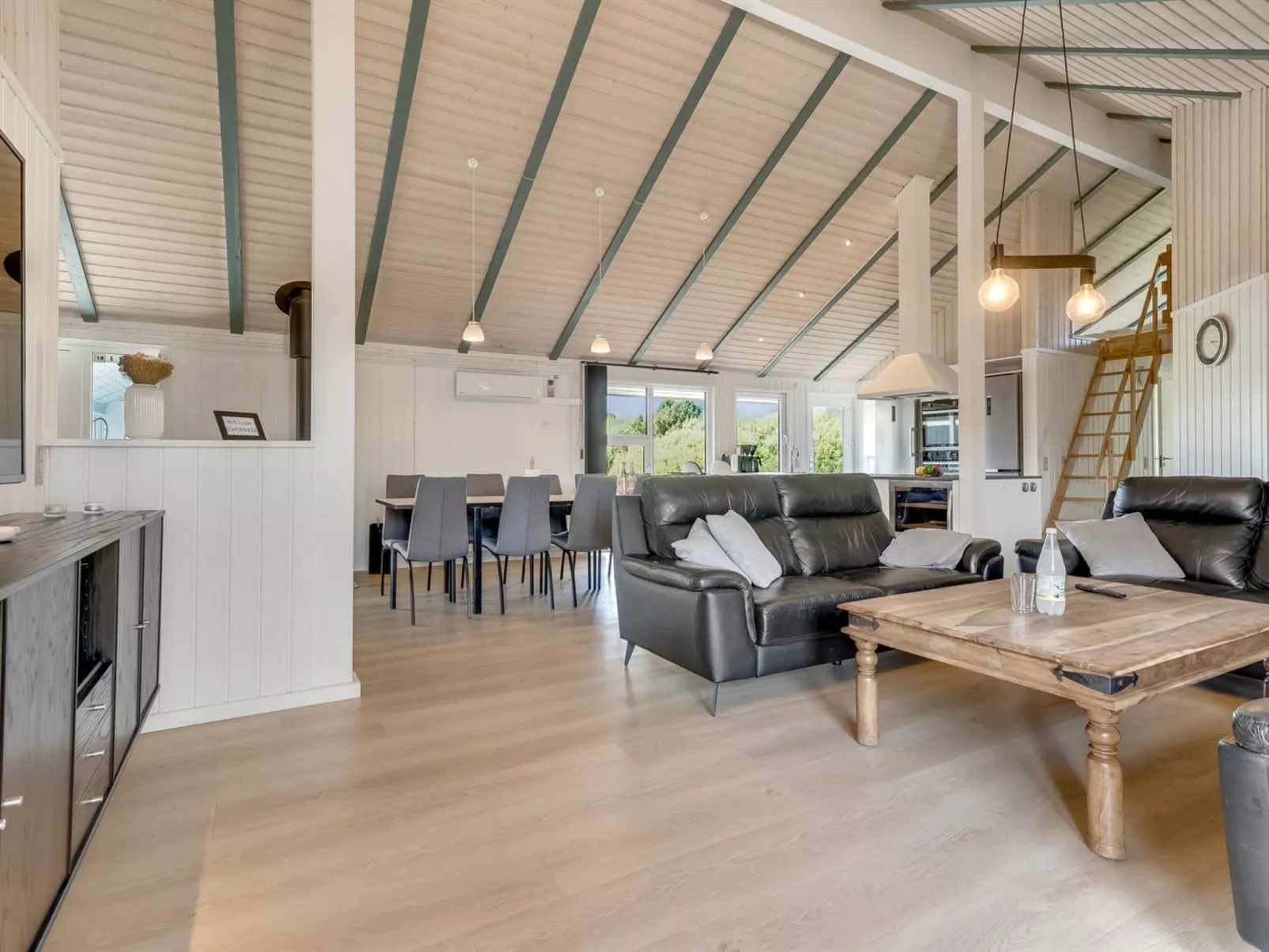 "Eftim" - 500m from the sea-Inside