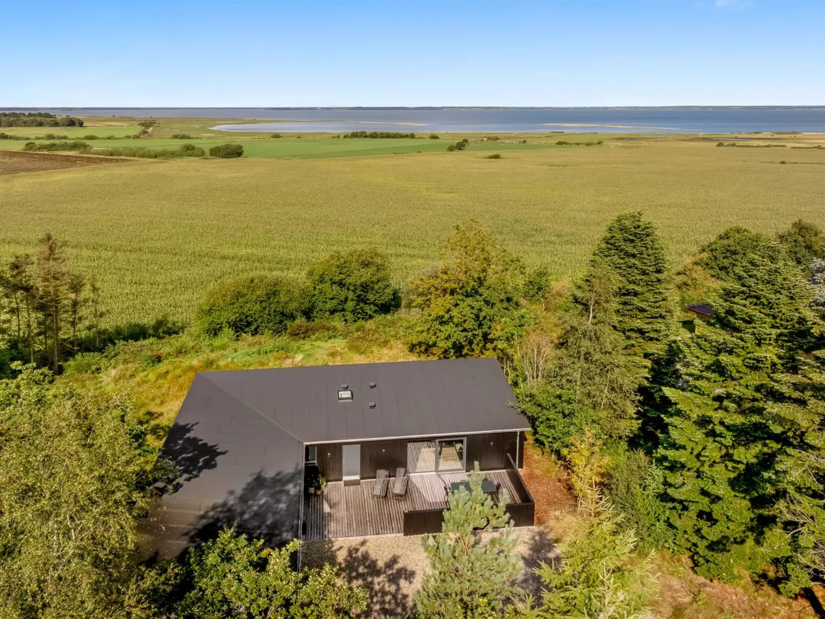 "Lennart" - 500m to the fjord-Outside