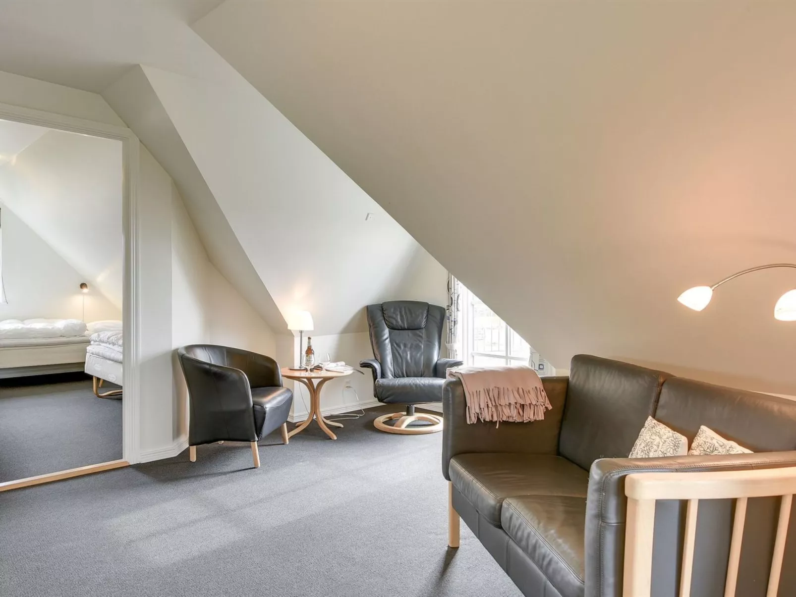 "Benita" - 400m to the fjord-Dedans