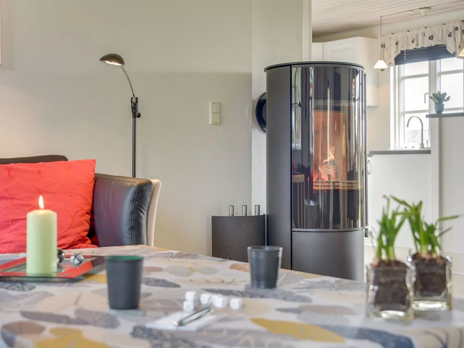 "Benita" - 400m to the fjord-Dedans