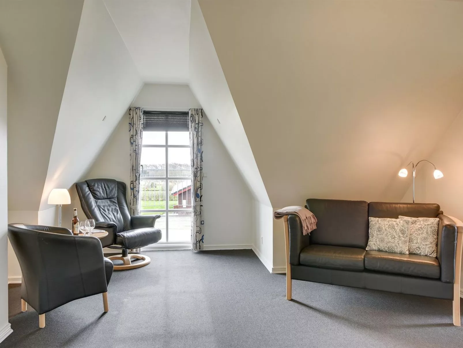 "Benita" - 400m to the fjord-Dedans