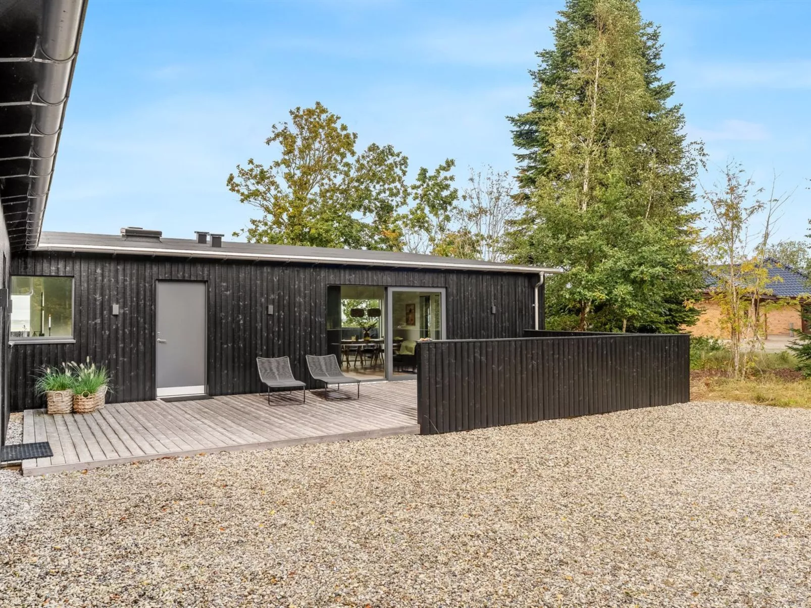 "Lennart" - 500m to the fjord-Outside