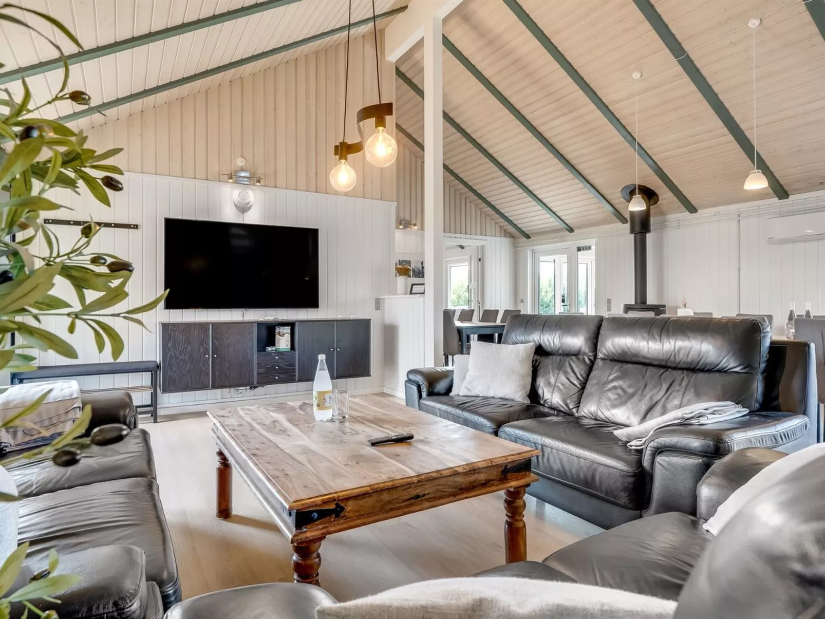 "Eftim" - 500m from the sea-Inside