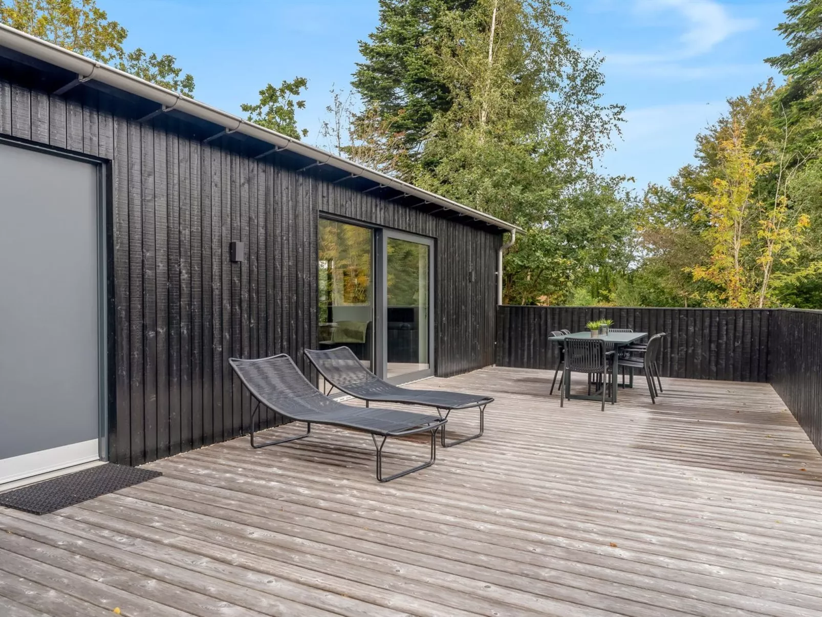 "Lennart" - 500m to the fjord-Outside