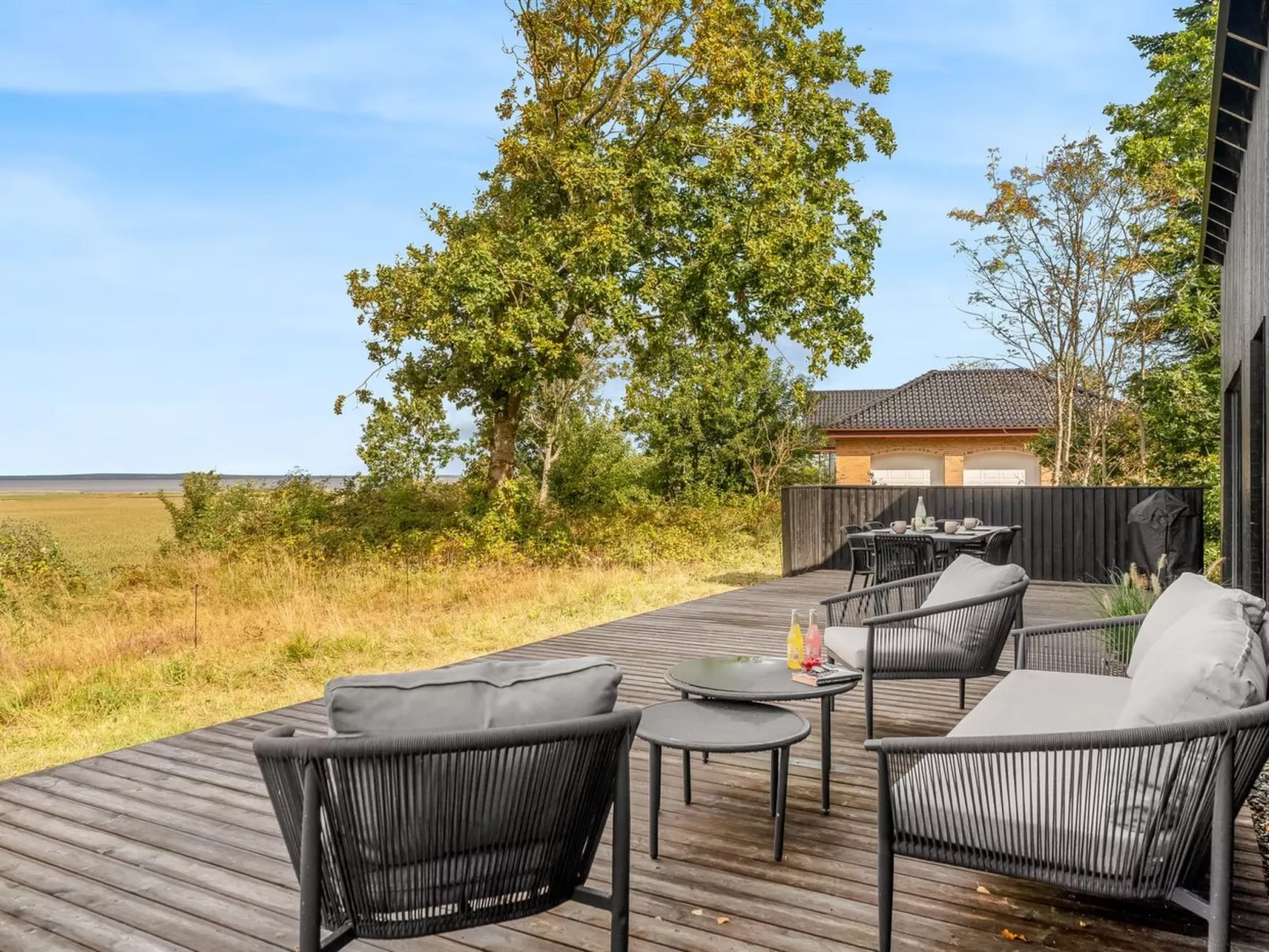 "Lennart" - 500m to the fjord-Outside