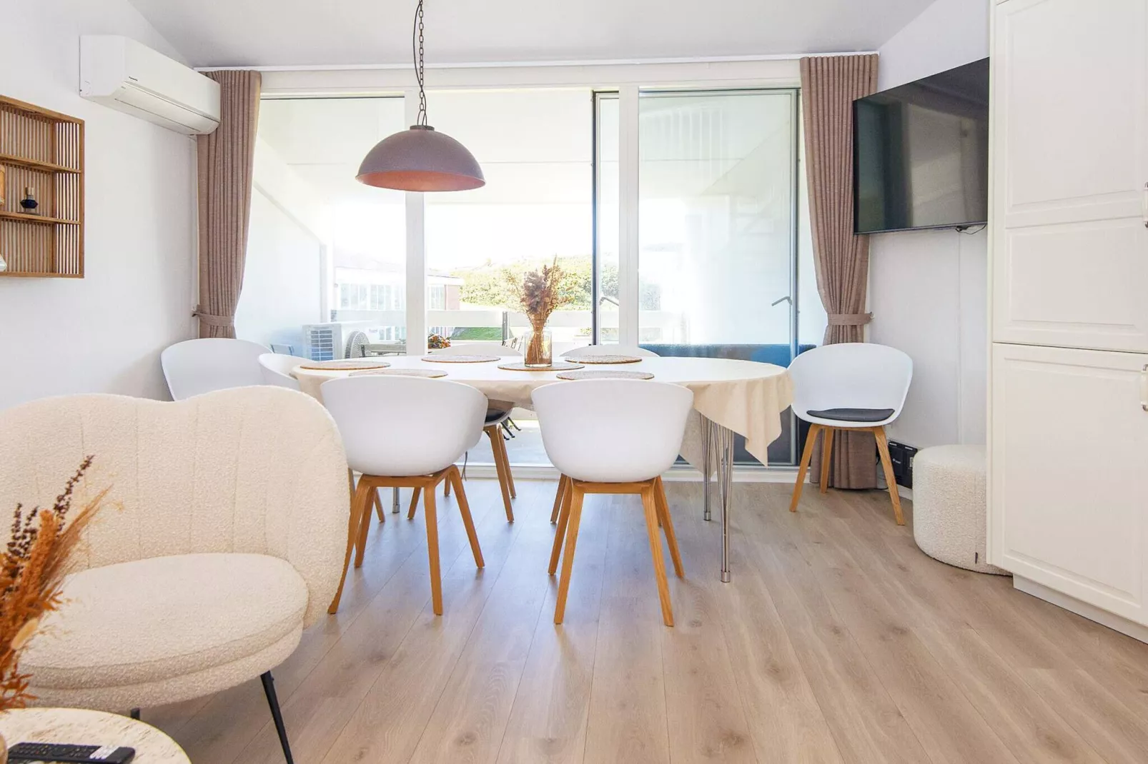 8 person holiday home in Ringkøbing-By Traum-Indoor