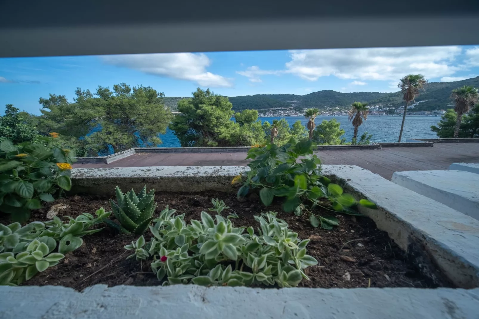 Hotel Issa - Double Room Sea View 2-Outdoor