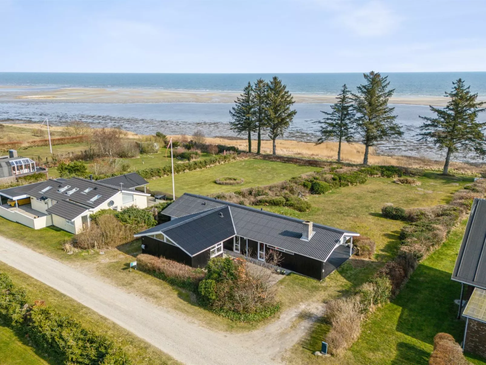 "Wrage" -  from the sea-Outside