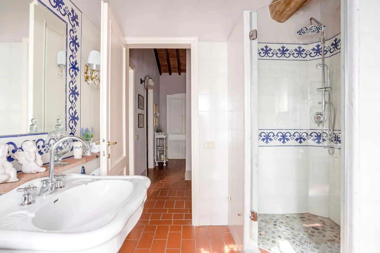 Villa Il Palagio-Bathroom