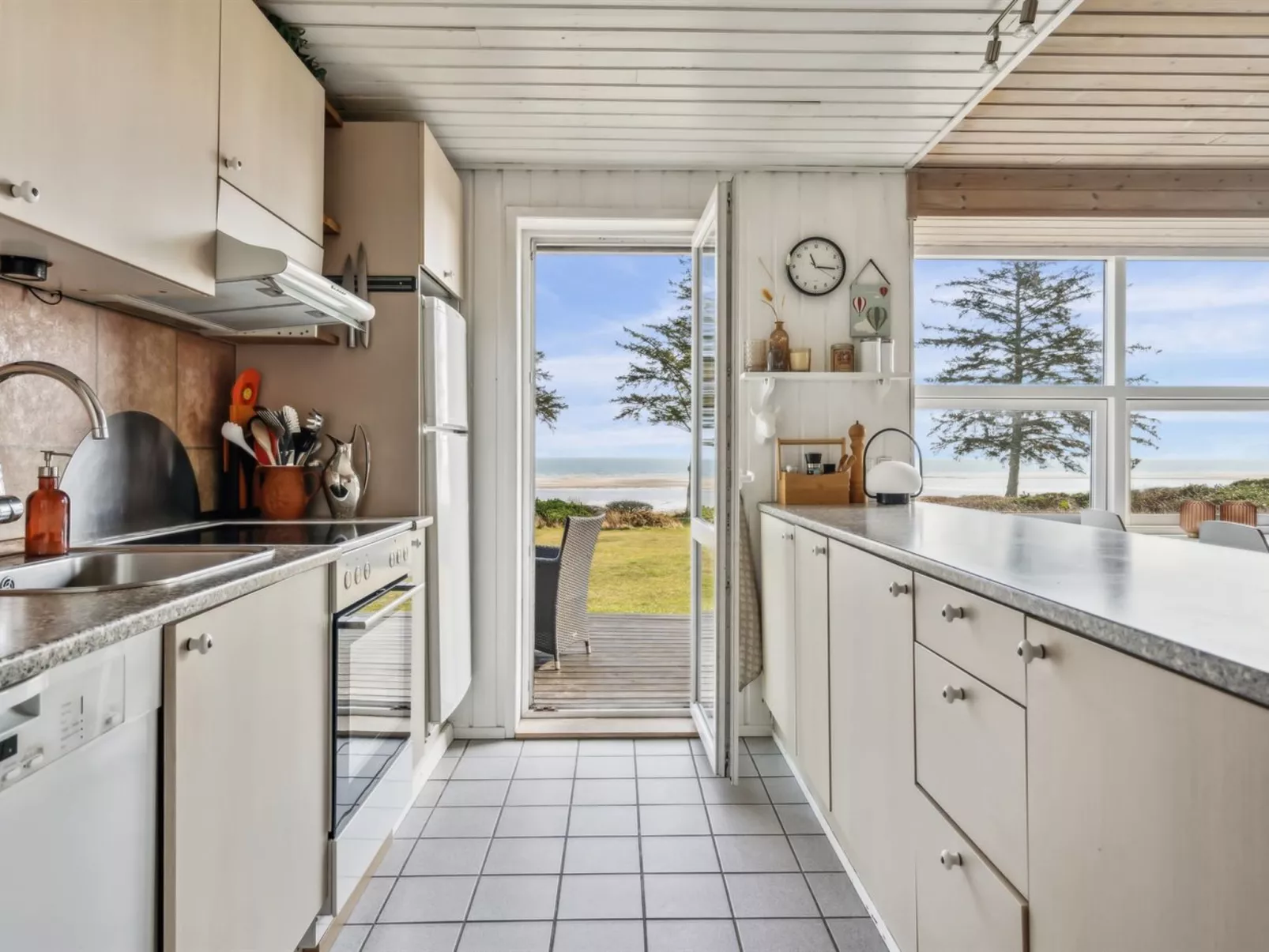 "Wrage" -  from the sea-Inside