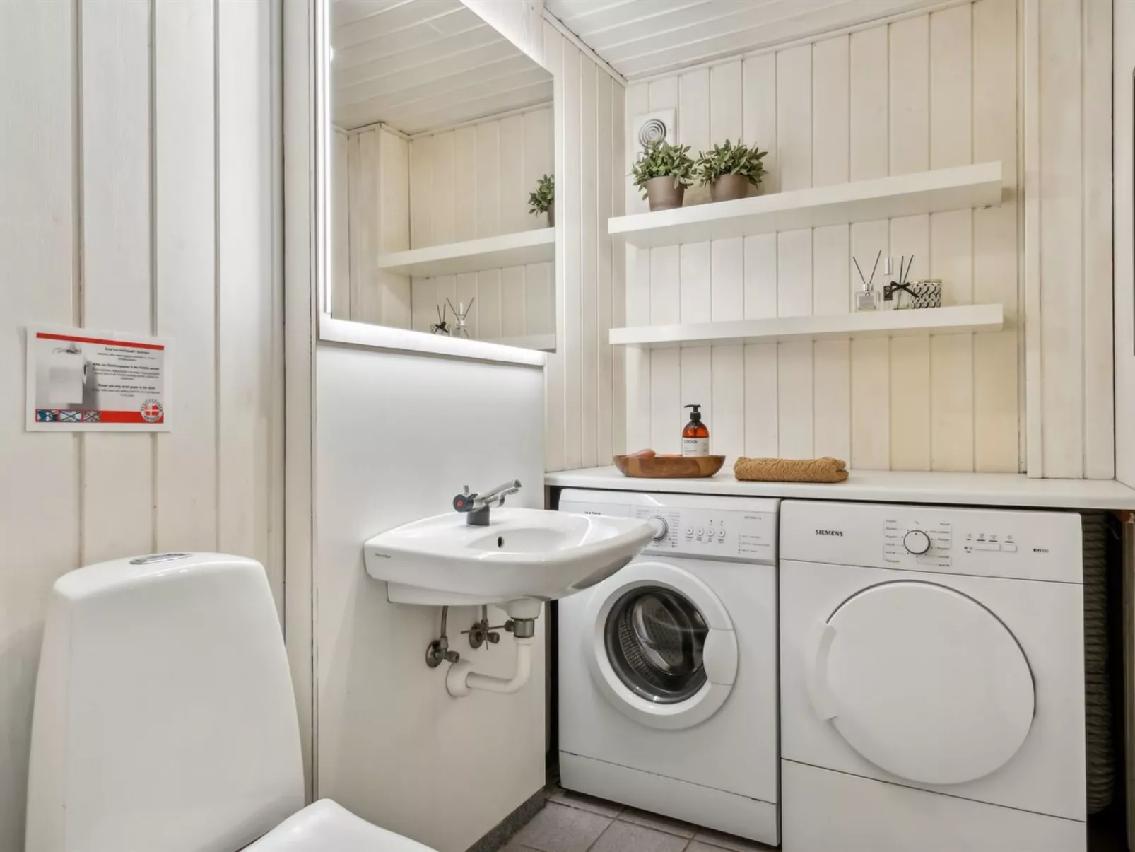 "Wrage" -  from the sea-Inside