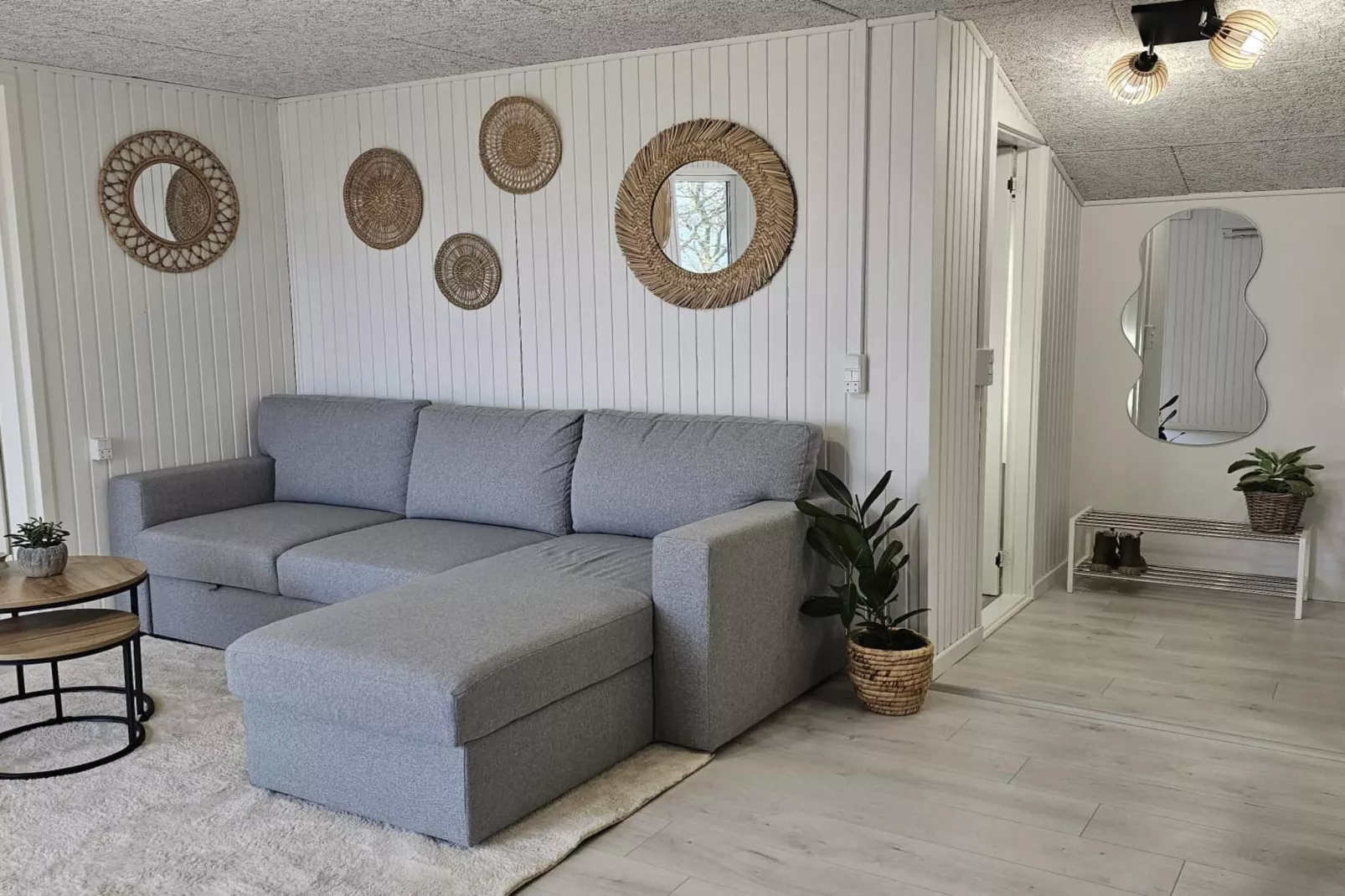 Family-Friendly Cottage Near the Coast