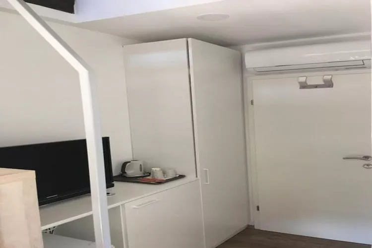 Guesthouse Family Bosnic - Double Room with Balcony - 4-Innenbereich