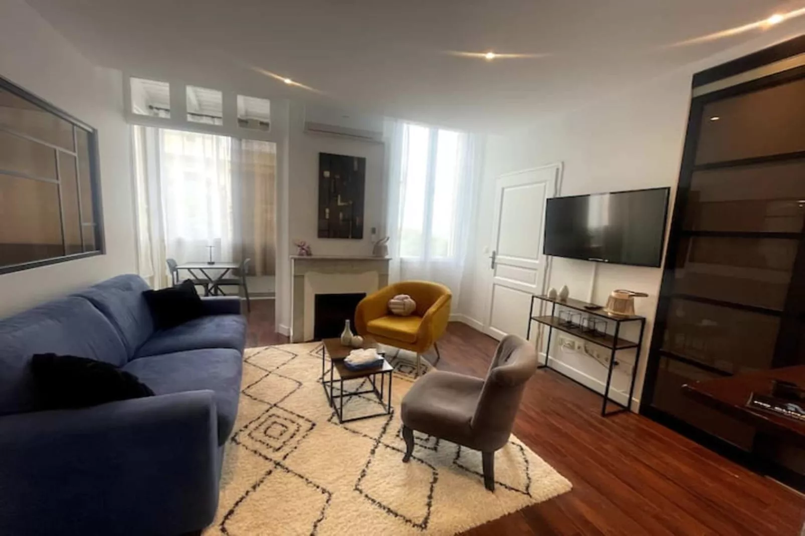 Studio cosy  cour intérieure - Cannet-Wohnzimmer