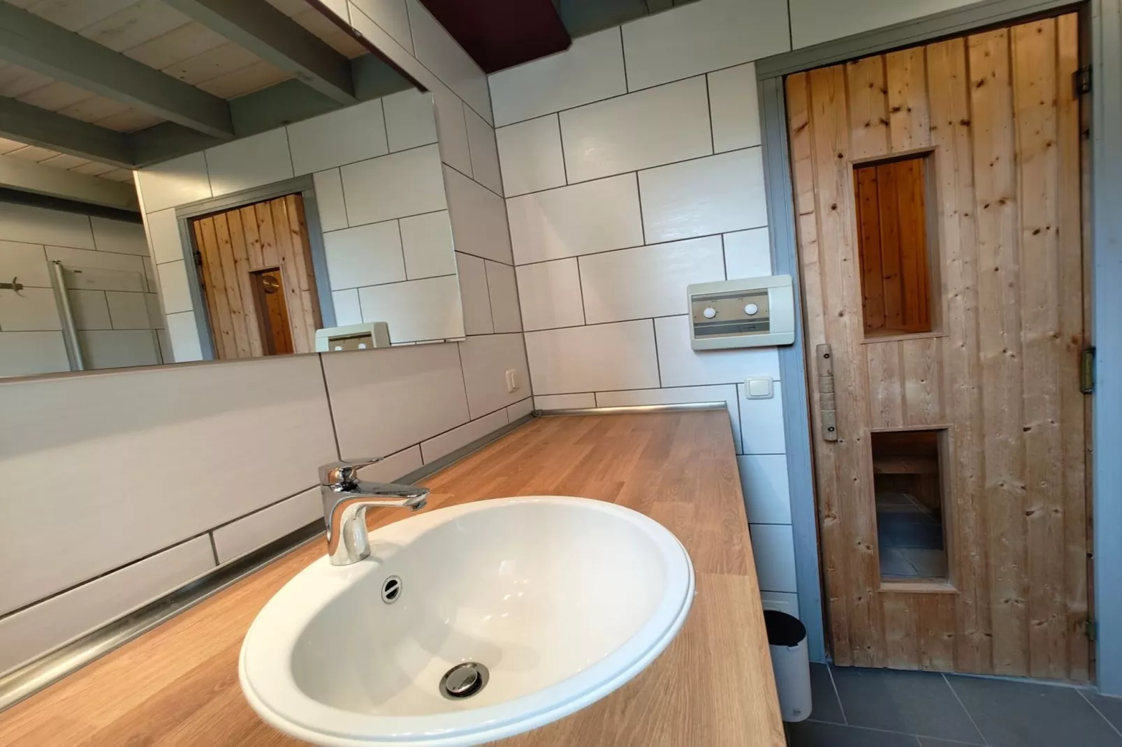 FH Wildgans Comfort mit Sauna & Kaminofen 81 qm 131-Salle de bain