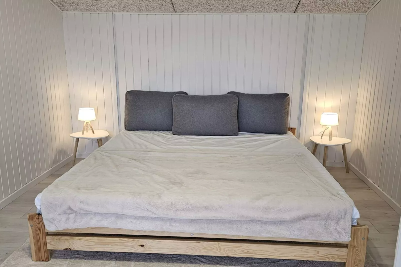 Family-Friendly Cottage Near the Coast-Indoor