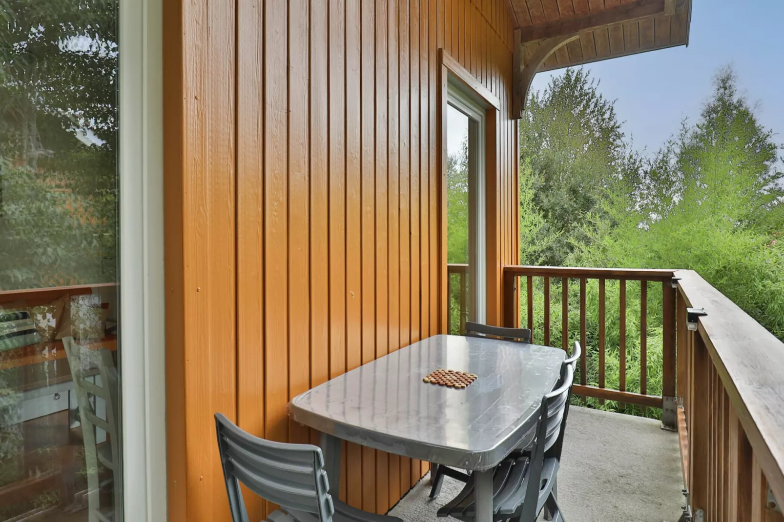 D. Des Grands Lacs N°94-2P4-Terrasse / balcon