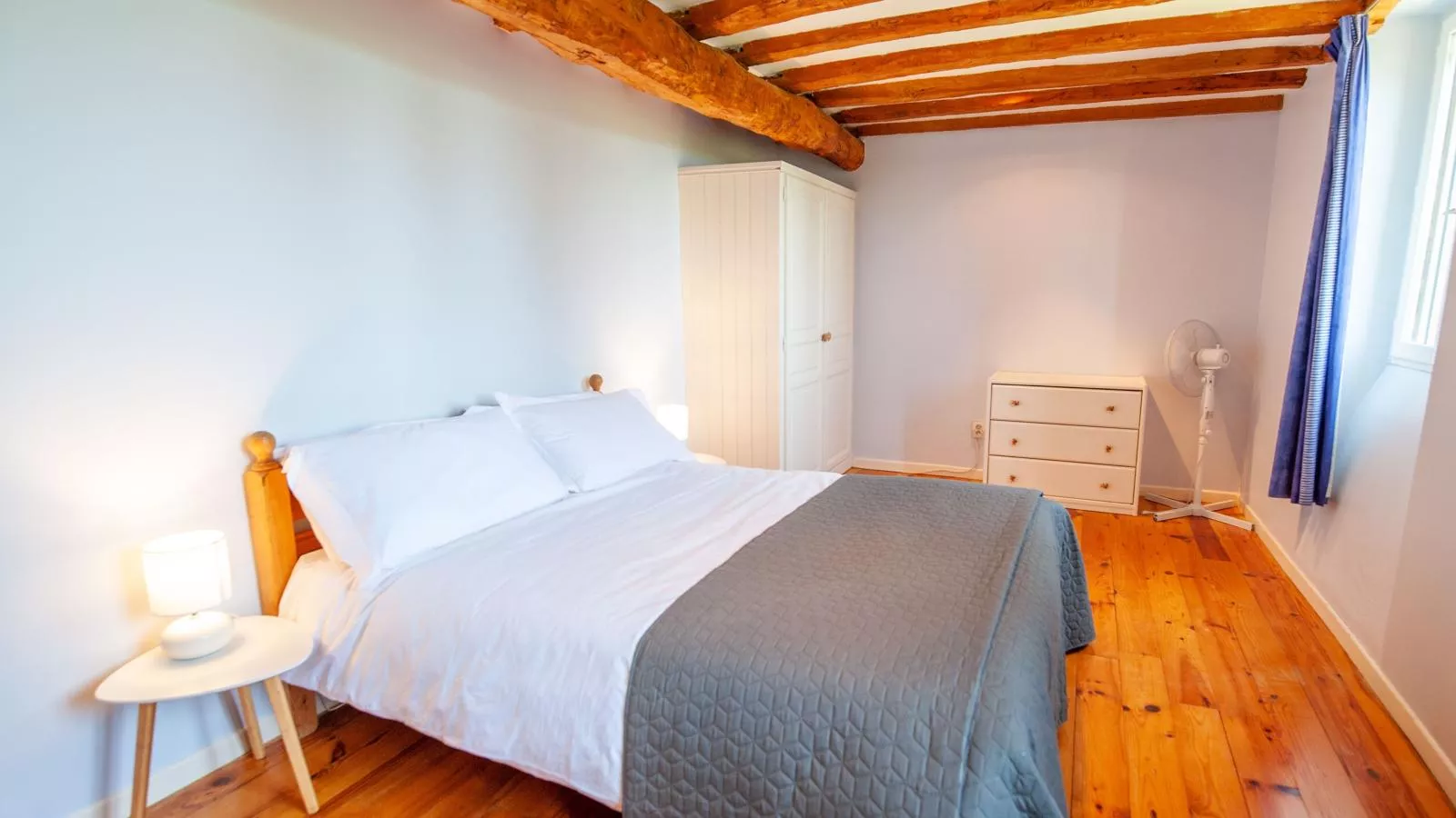 Manoir de Montréal - West Wing-Bedroom