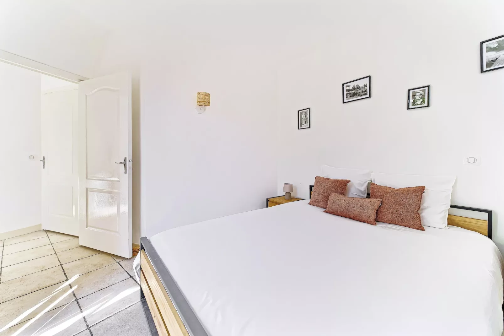 Appartement en bord de mer – Plage de la Salis-Bedroom